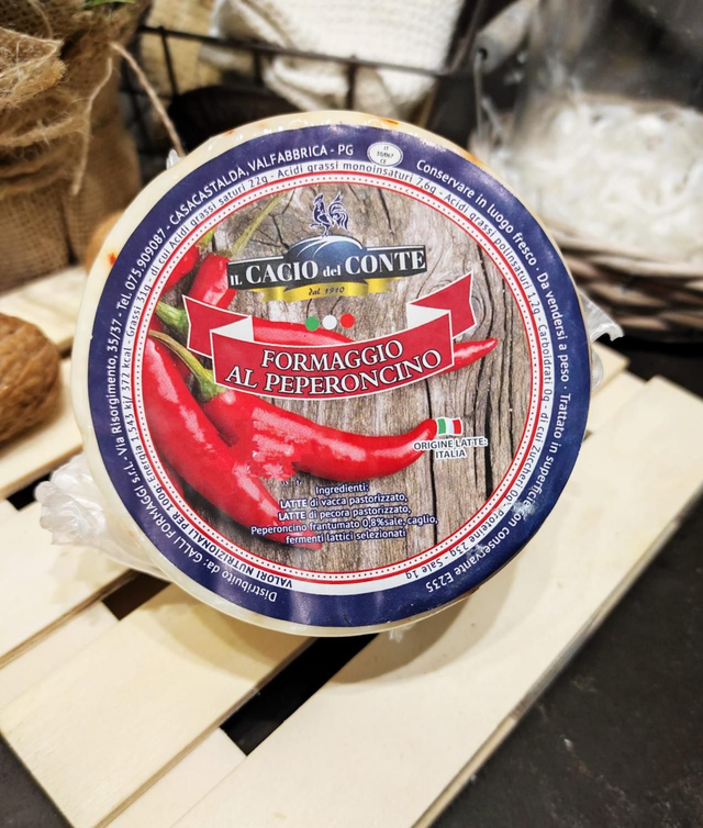 Caciotta mista al peperoncino 300g