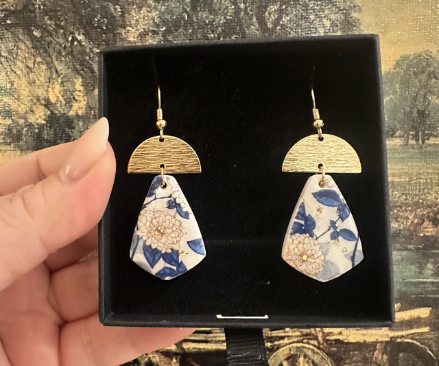 GOLD PLATED POLYMER CLAY EARRINGS 