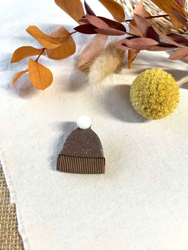 Broche Bonnet paillettes - Tons rose et mauve