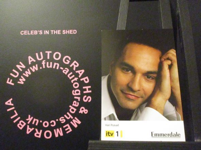 John Nayagam (Hari Prasad) Original Emmerdale Yellow &amp; Black Itv1 Logo Cast Card