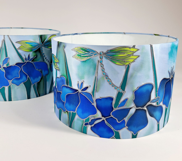 Dragonfly medium silk shade 