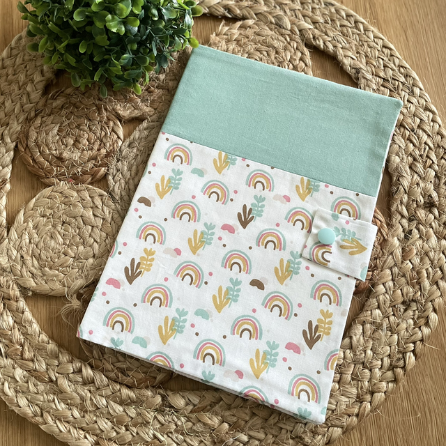 Protège Carnet de Santé ARC EN CIEL