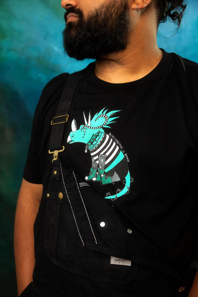 T-shirt noir dinosaure "Being sensitive is badass"