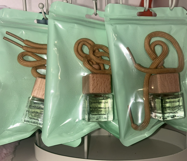 Suspension voiture Musc Blanc 