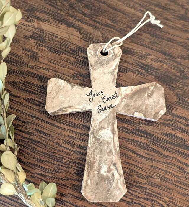 Croix "Jésus sauve"