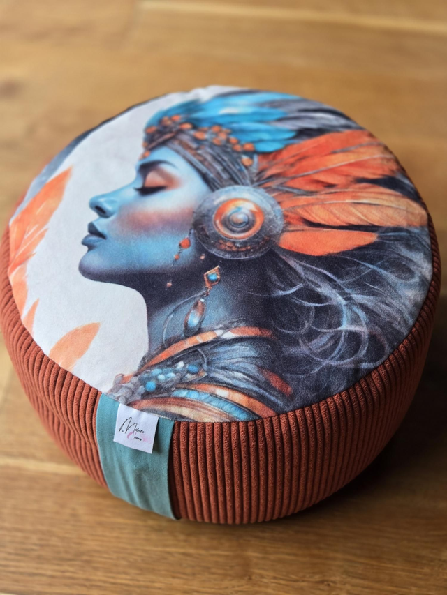 Zafu sacré femme chamane