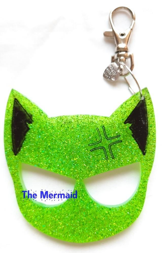 kwade kat in resin sleutelhanger