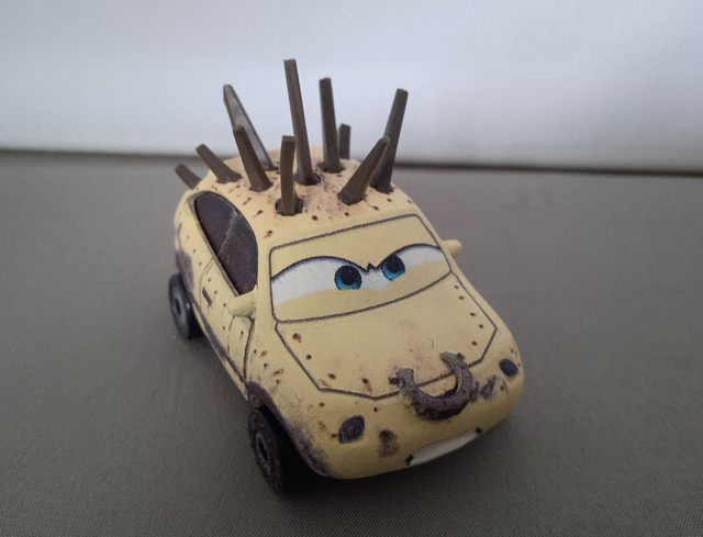 Disney+ Cars on the Road - Squat