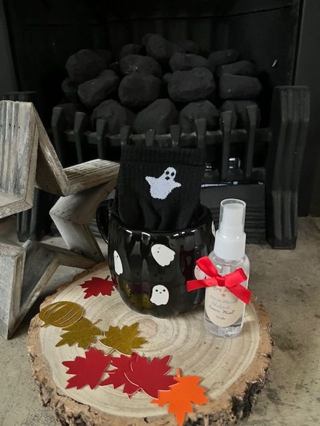 Black Ghost mug gift set