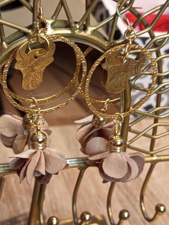 Boucles d'oreilles lustre Vrsabha