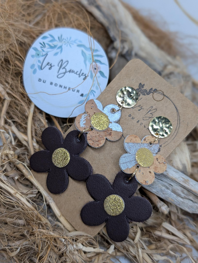 Boucles d&#039;oreilles Marguerite liège cuir marron doré m1100