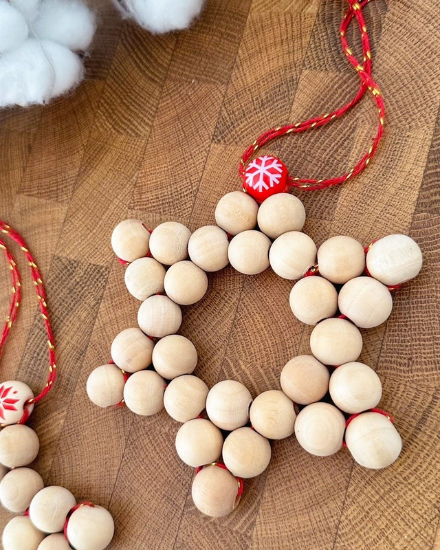 Ma belle étoile, suspension en perles en bois