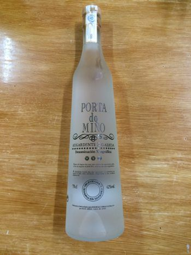 Agüardiente de Orujo 70 cls. PORTA DO MIÑO
