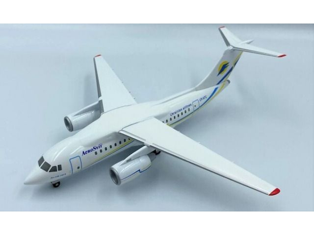 Antonov An-148 Aerosvit UR-NTC