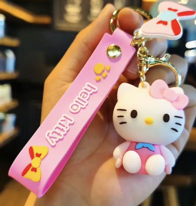 0195 - Hello Kitty - Hello Kitty zittend