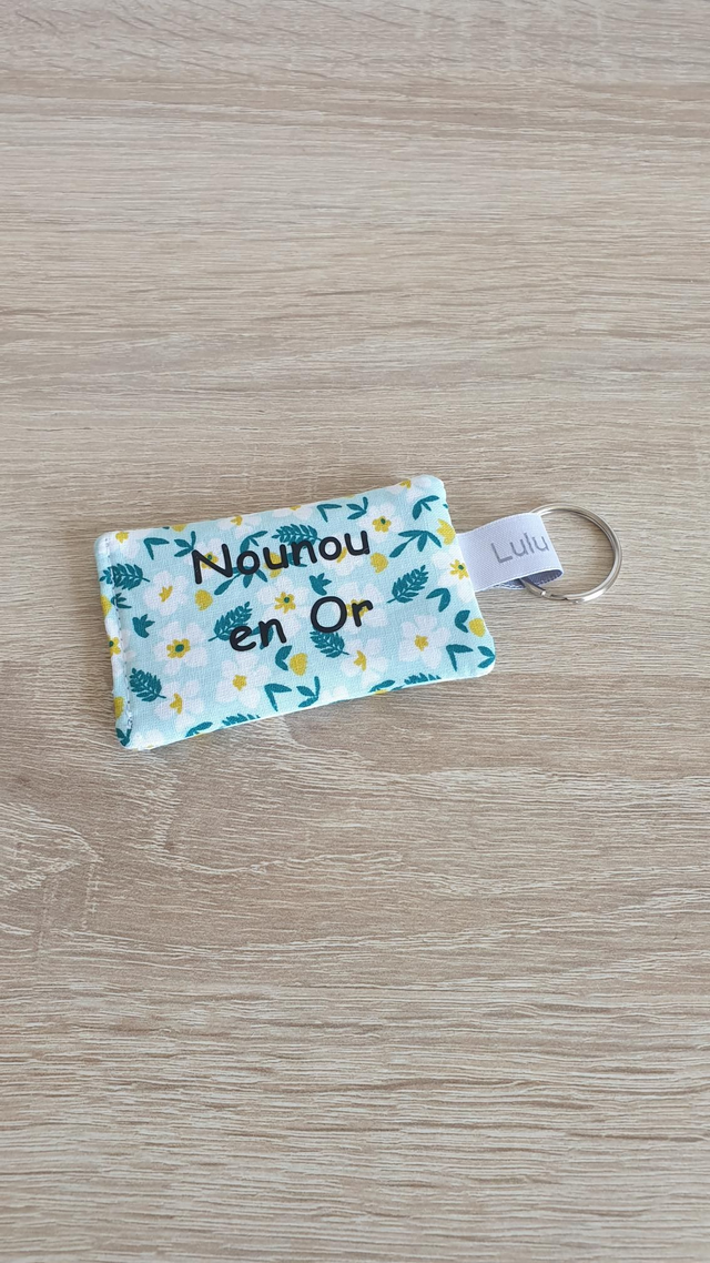 Porte clés Nounou en Or (vert d'eau)