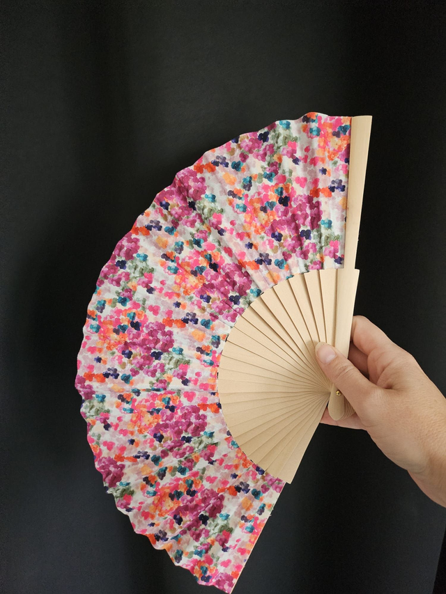 Éventail tissu fait main - modèle multi fleurs rose