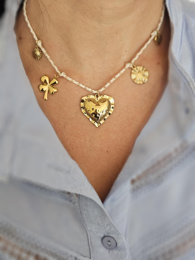 Collier à breloques - cordon tissé