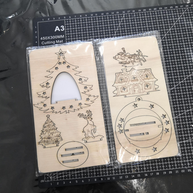 003.Boule de Noël à assembler 