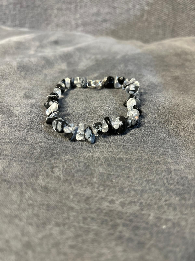 White K &amp; Black Crystal Bracelet