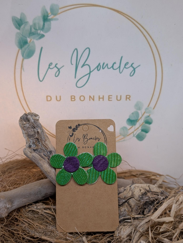 Boucles d&#039;oreilles Baby Marguerite vert vernis bm094