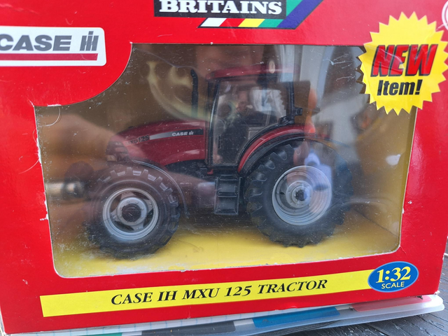 Britains 40784 Tracteur CASE IH MXU 125

40784