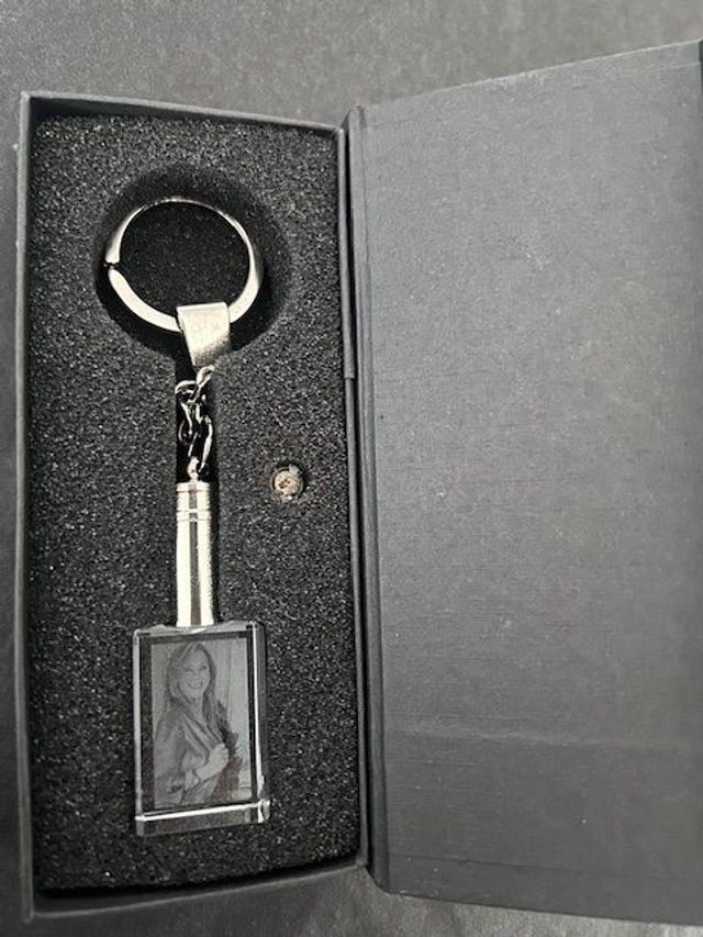 Porte-clé Cristal rectangle lumineux (édition limitée) 