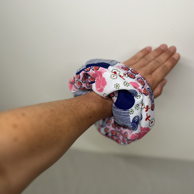 Chouchou vintage années 70 – Tissu authentique revalorisé – Mini-série