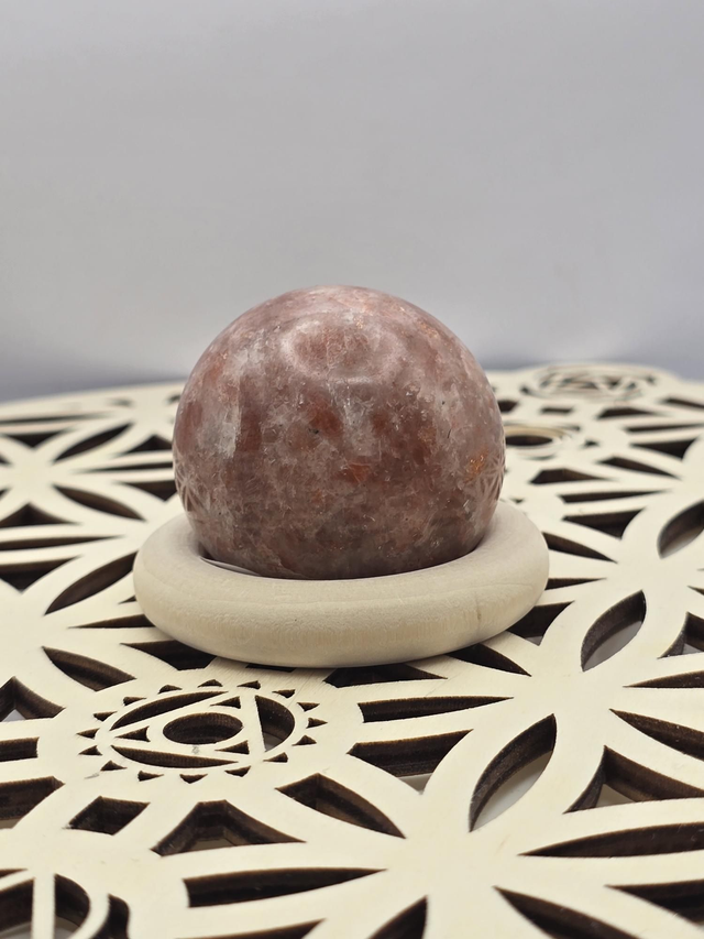 Pierre de soleil forme sphère 