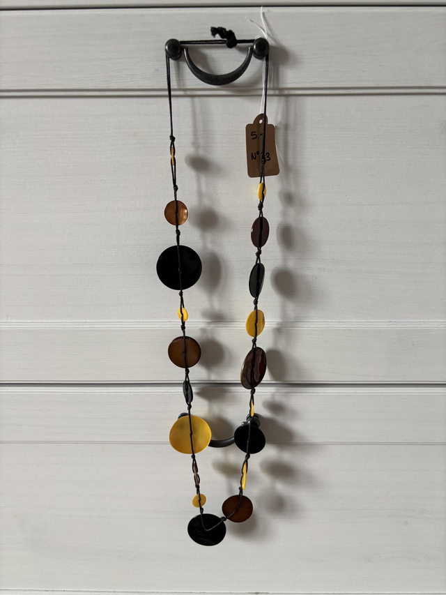 Collier de boutons (73)