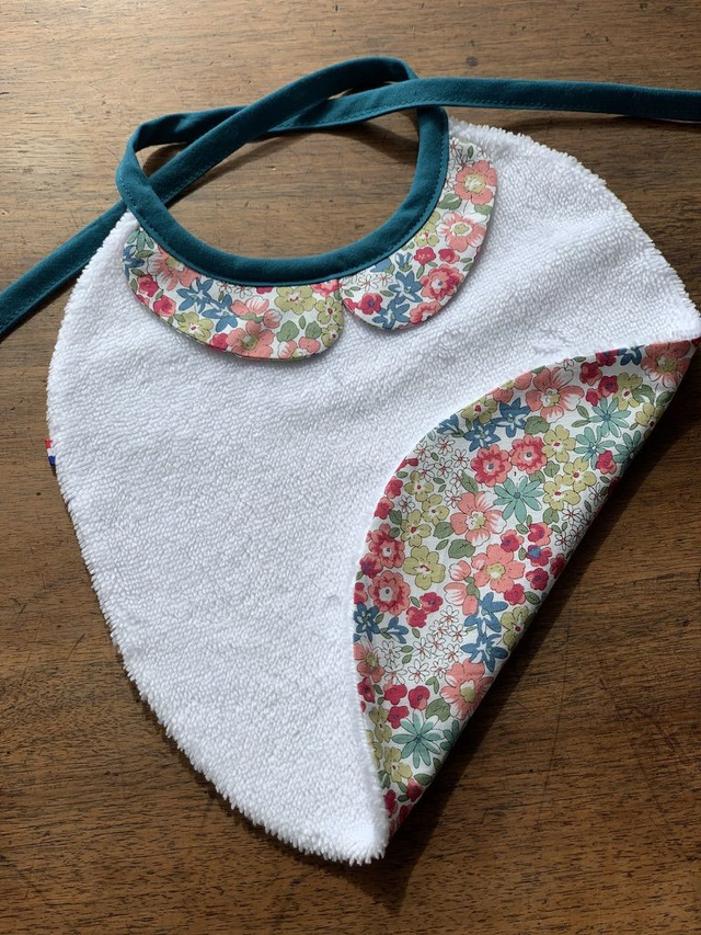 Bavoir col claudine bébé (0-12 mois)