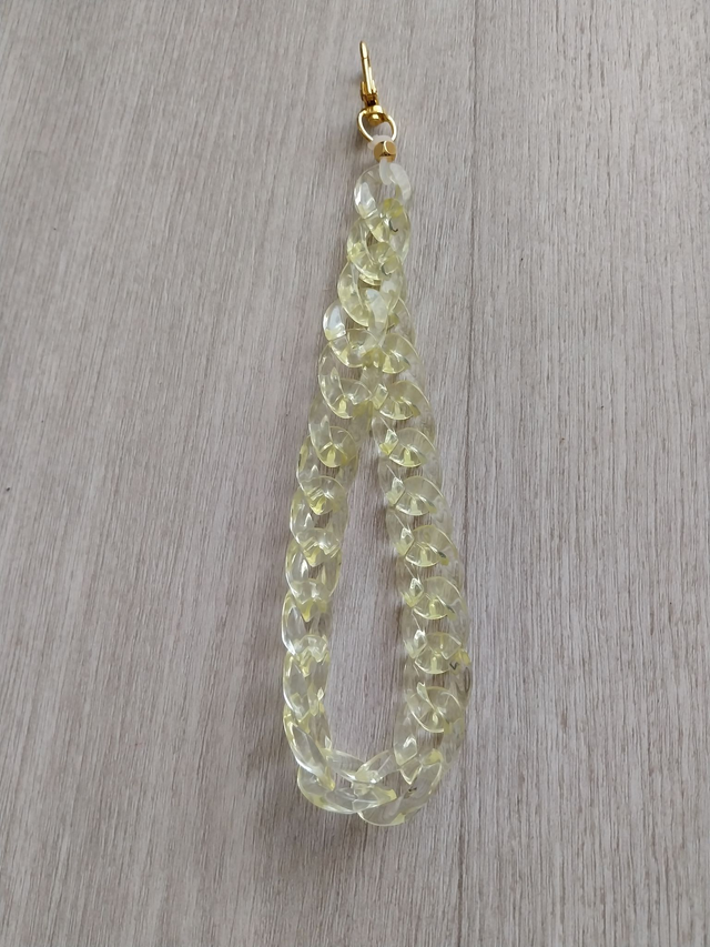 Chaîne de Téléphone Jaunâtre