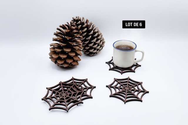 Dessous-de-verre en bois motif toile d&#039;araignée (Lot de 6)