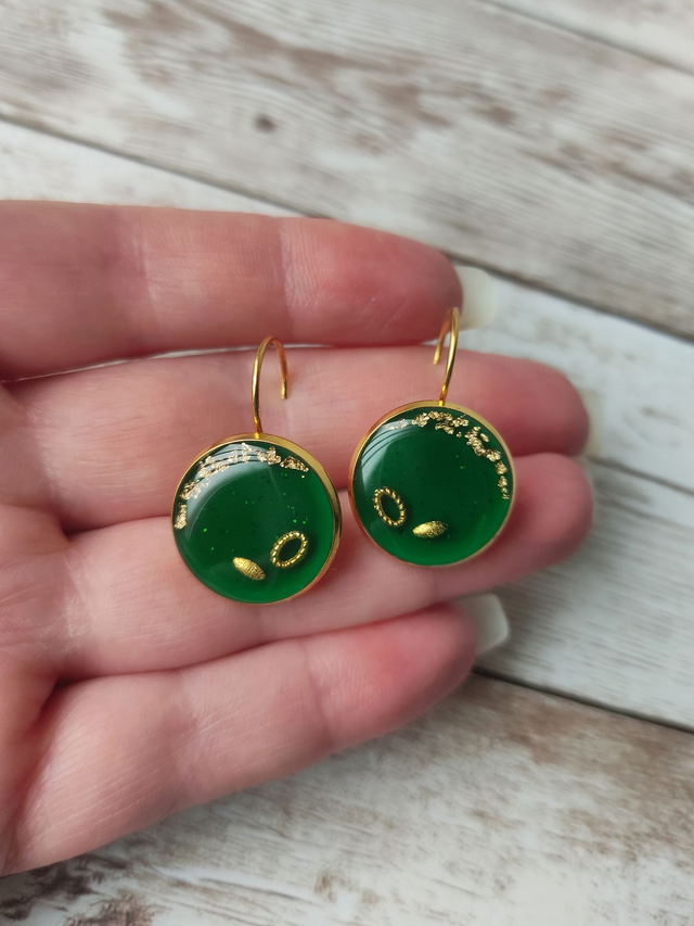 Boucles d&#039;oreilles dormeuses vert Emeraude