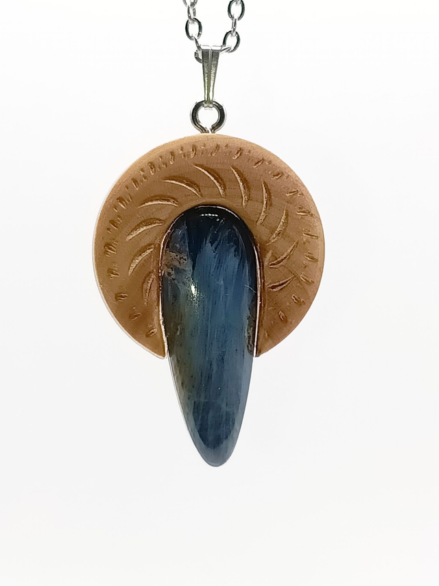 Collier Buis et larme de Piétersite  