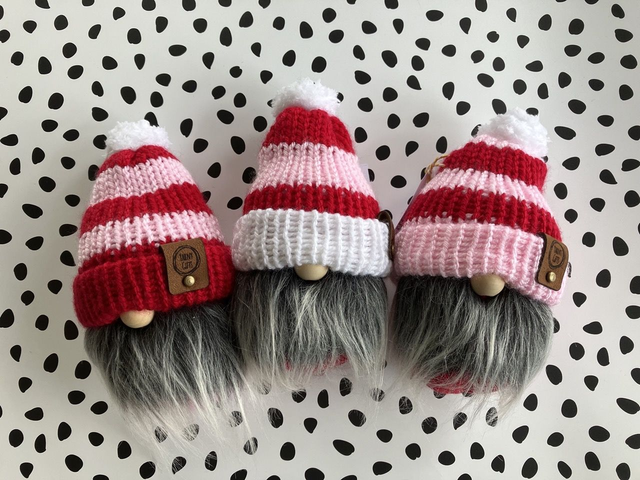 Mini pink and red collection gnome