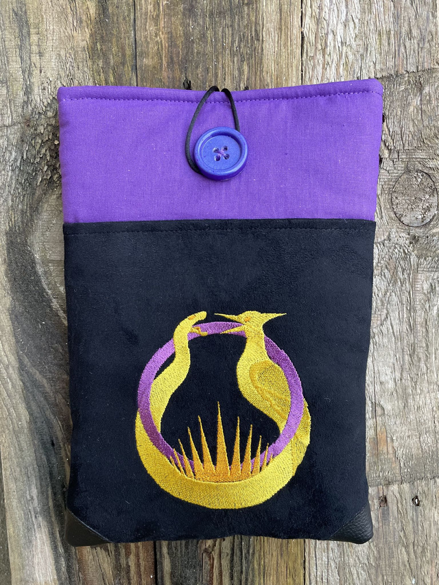 Pochette à livre brodée grand modèle