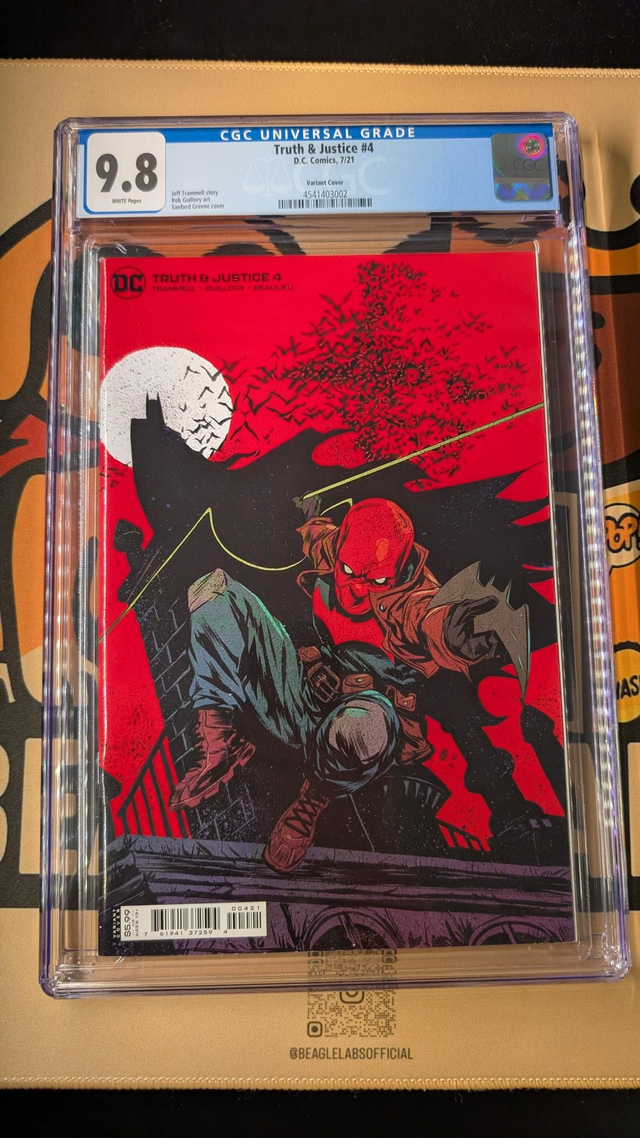 CGC Graded Comic 9.8 DC Truth and Justice #4 Batman and Red Hood Variant Cover