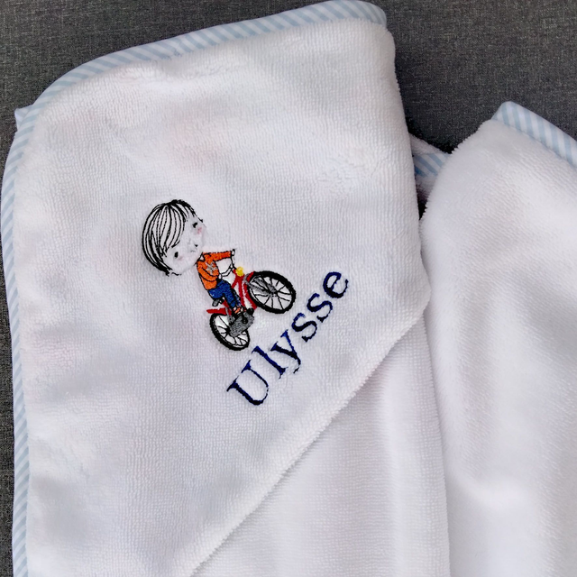 Cape de bain personnalisée Garçon cycliste