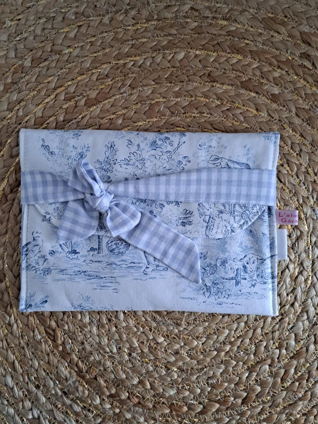 Pochette "toile de jouy +tissus vichy "