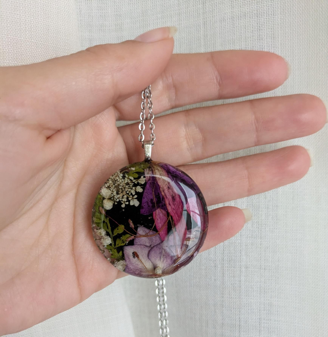 Medallón con fucsia y hortensia 