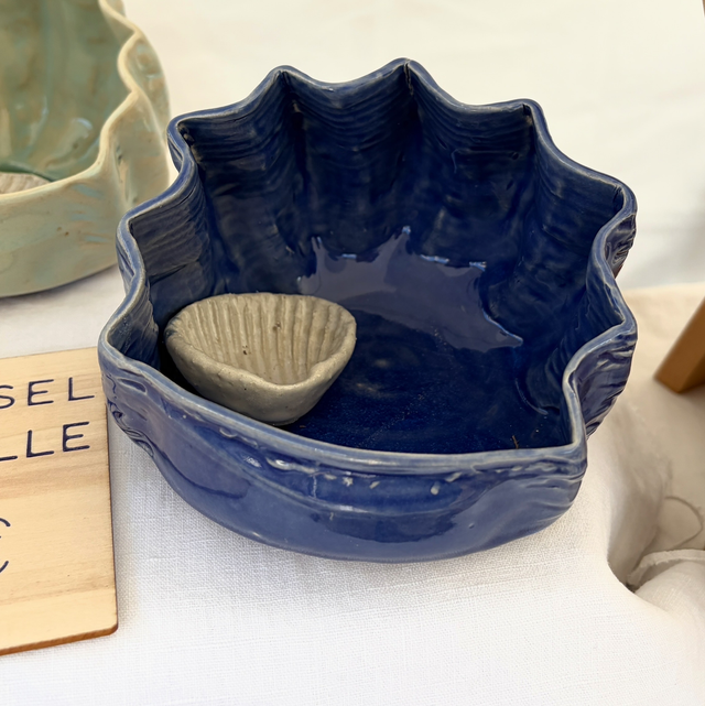 Main à sel et coquille