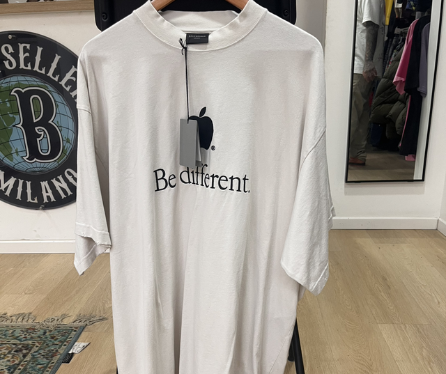Balenciaga t-shirt fit XXXL NEW