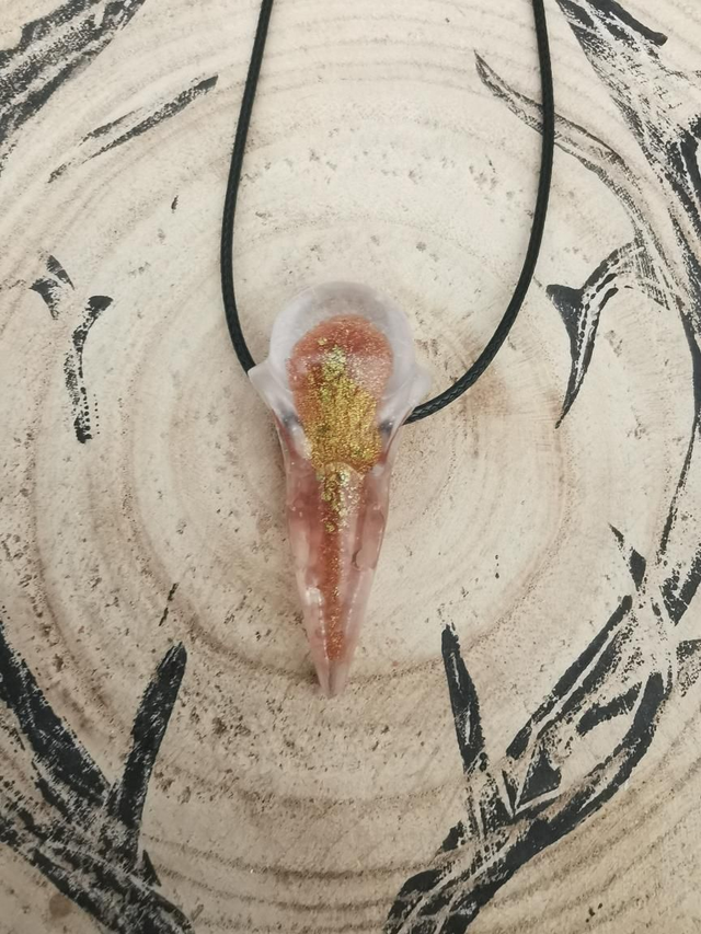 Corbeau or paillettes 