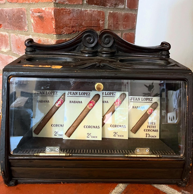 A Tobacconist Cigar Retail Display Cabinet By Roger Alpine, Dublin
