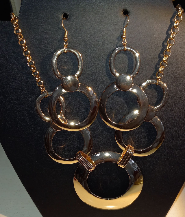 Halskette mir Ohrhänger, Set Nr. 3