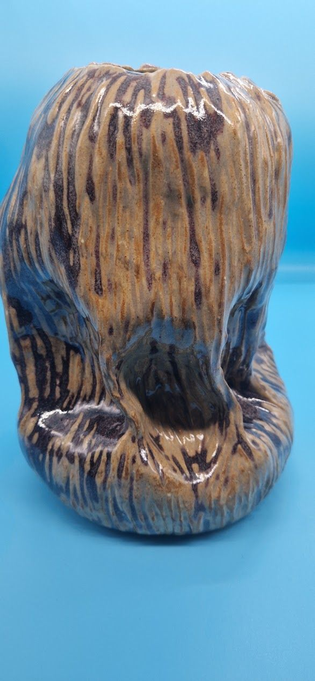 China red engraved pot