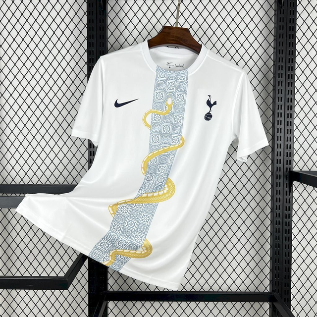 Maillot Tottenham concept 2025-26
