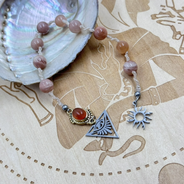 Échelle de sorcière pierre de soleil