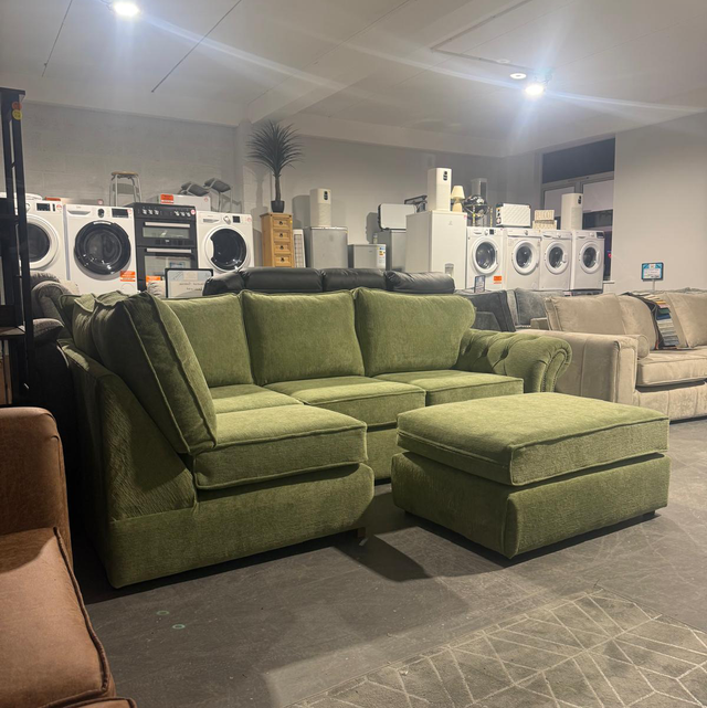 Valencia 5 seater with removable footstool £899